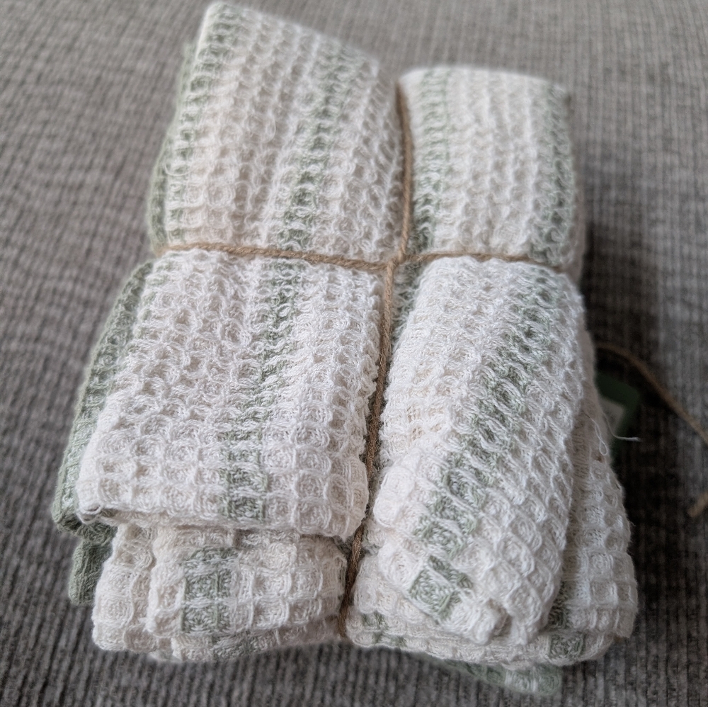 Figment Set Of 4 Dishcloths 100% Cotton Sage Green Cream 12x12" NWT - Picture 4 of 4